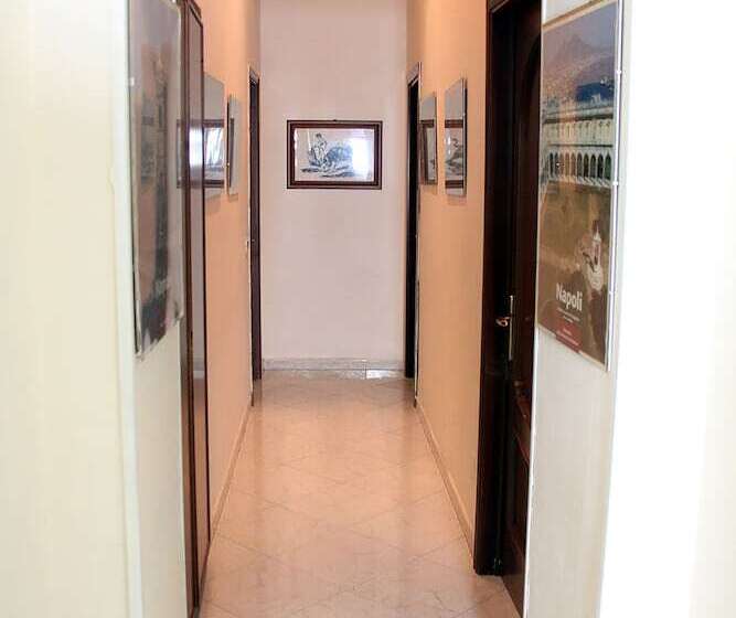 تختخواب و صبحانه Cinquestelle