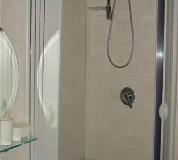 تختخواب و صبحانه Cinquestelle