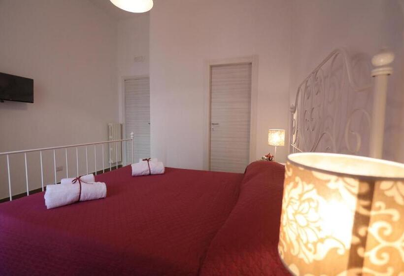 تختخواب و صبحانه Cinquestelle