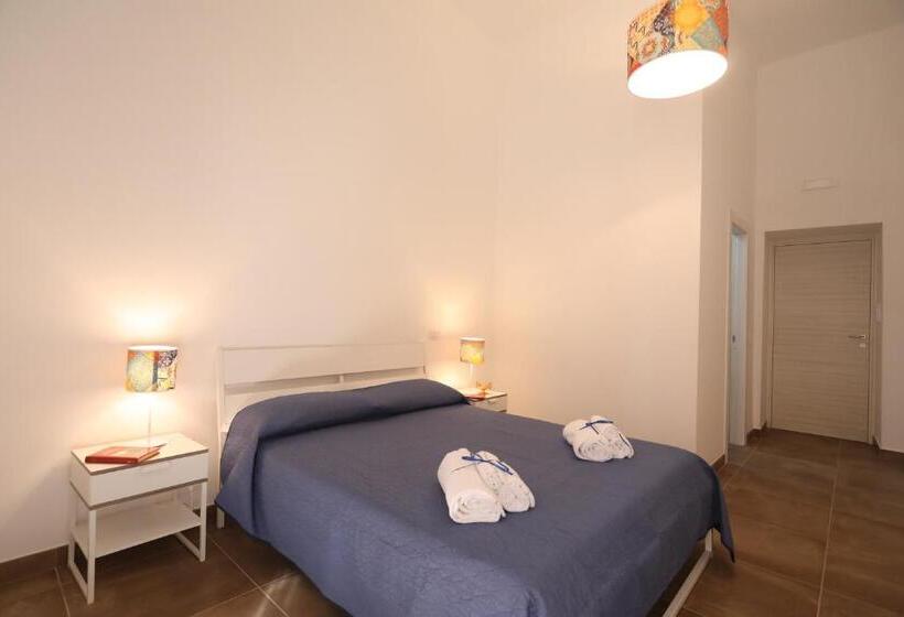 تختخواب و صبحانه Cinquestelle