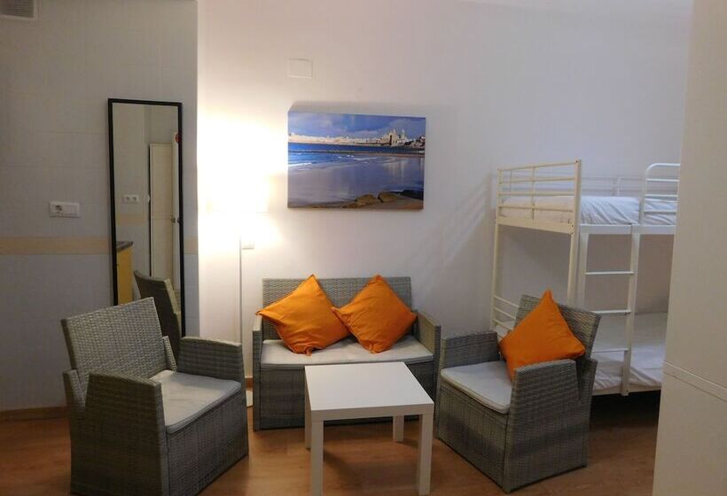 Cádiz Inn Hostel