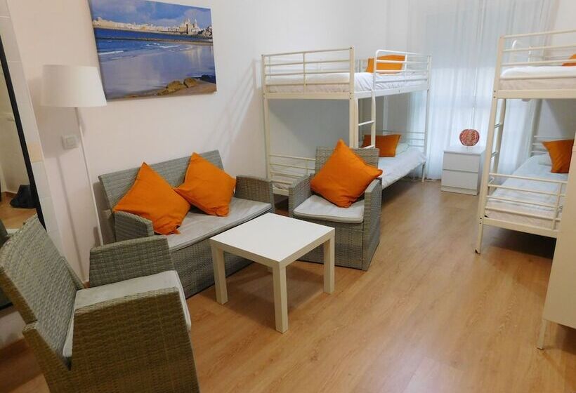 Cádiz Inn Hostel