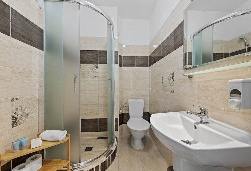 Hostal Pension Petit