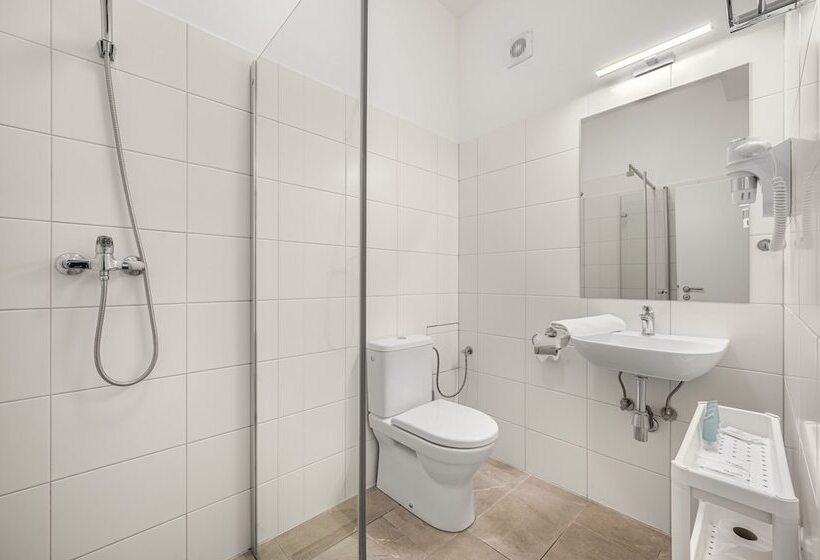 Hostal Pension Petit