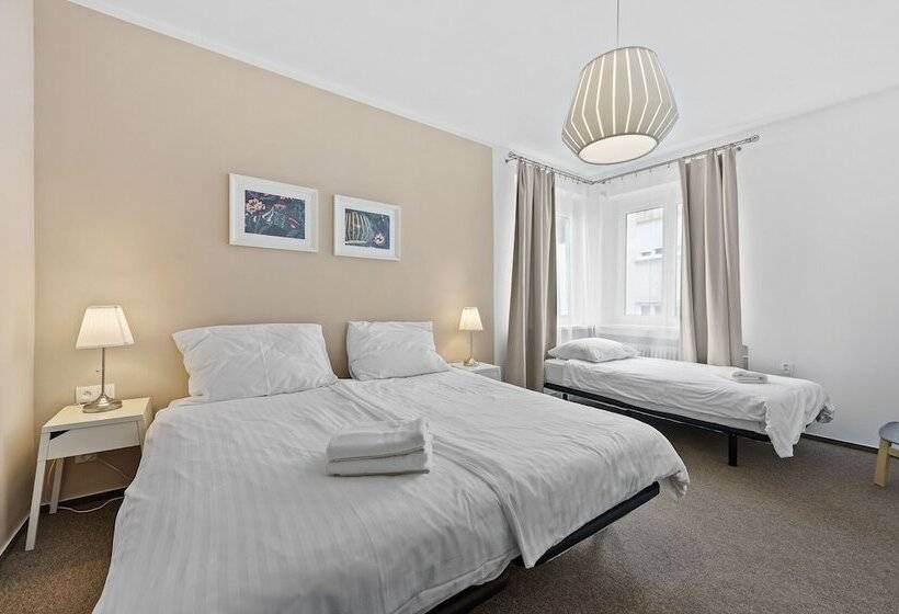 Hostal Pension Petit