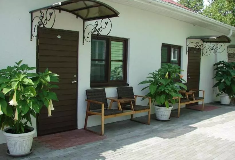 هتل Green Villa