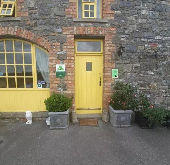 ホテル Slane Farm Hostel, Cottages And Camping
