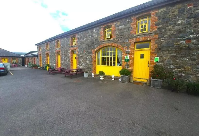 ホテル Slane Farm Hostel, Cottages And Camping