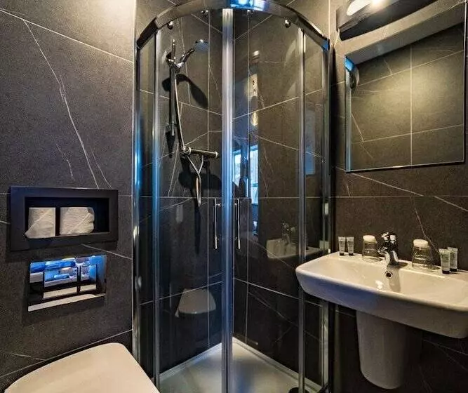 בית מלון כפרי The Old Quarter Townhouse