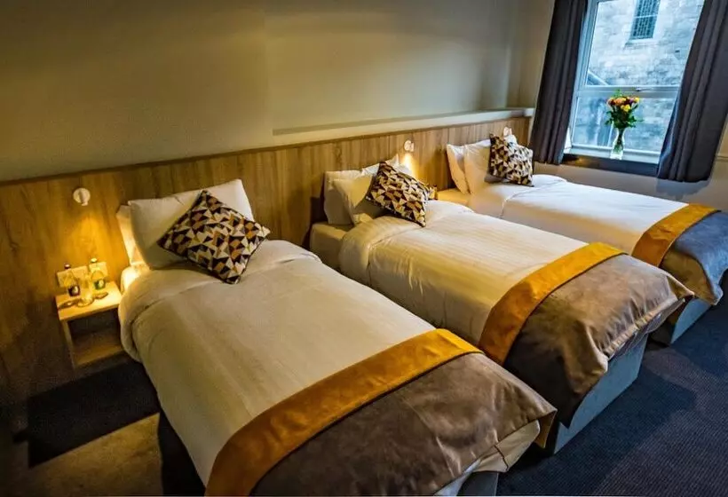 בית מלון כפרי The Old Quarter Townhouse