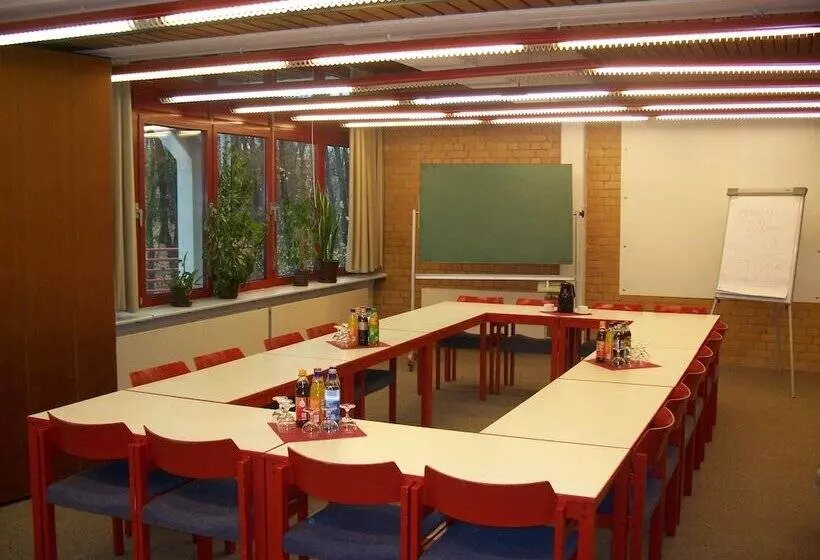 Jugendherberge Berlin   Am Wannsee   Hostel