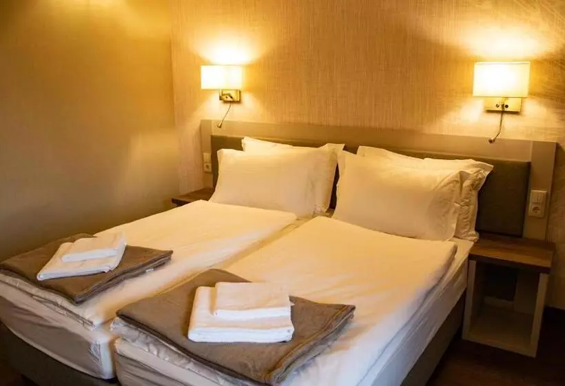 Auberge öreg Halász Fogadó