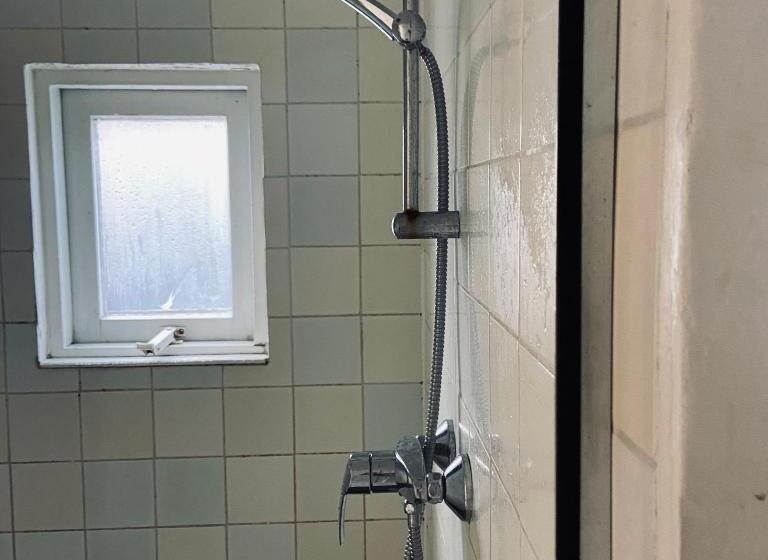 تختخواب و صبحانه Houseboat Bonnie