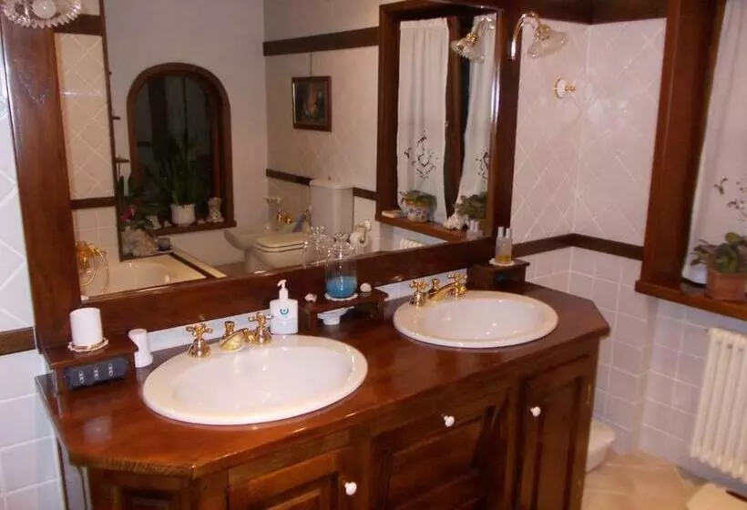 تختخواب و صبحانه Les Hirondelles