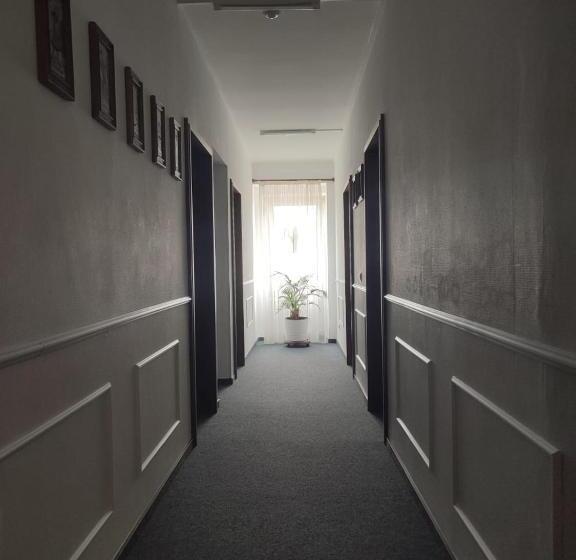 Отель Altes Tor