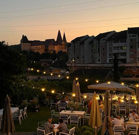 בית מלון כפרי La Fontaine