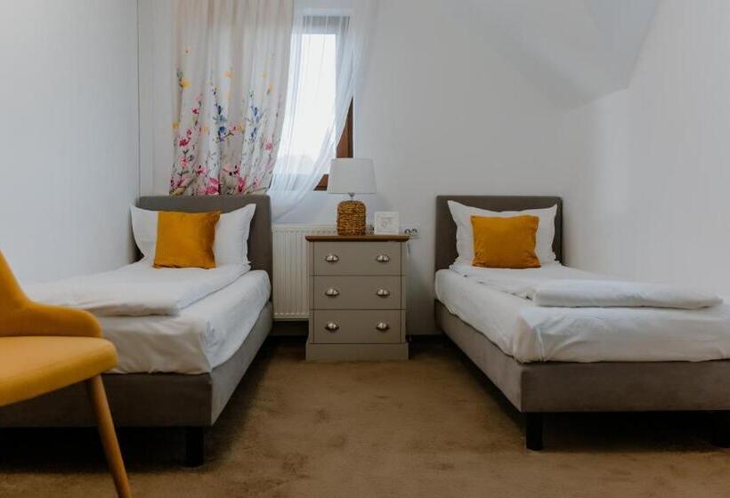 בית מלון כפרי La Fontaine