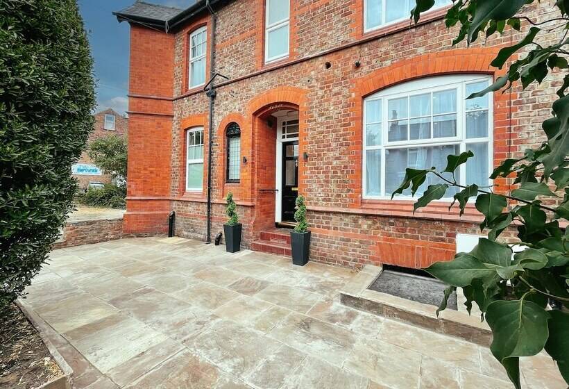 پانسیون 46 Ashfield Rd, Altrincham