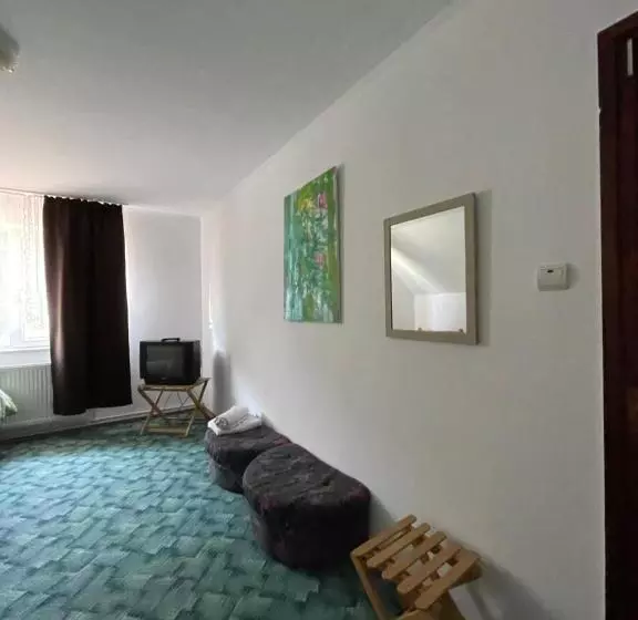 Majatalo Kati Guesthouse