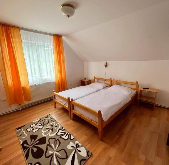 بنسيون Kati Guesthouse