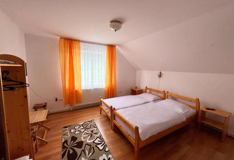 بنسيون Kati Guesthouse