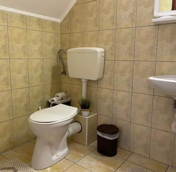 Majatalo Kati Guesthouse