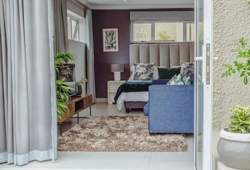 Majatalo Kingsbeach Cottages