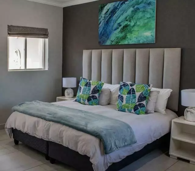 Majatalo Kingsbeach Cottages