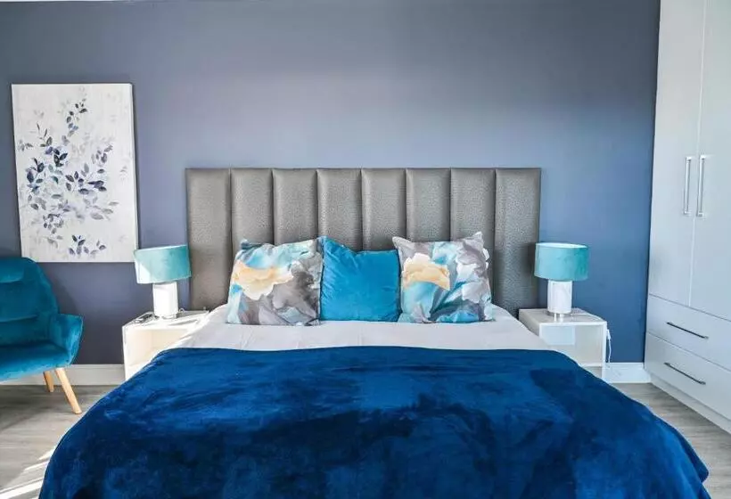 Majatalo Kingsbeach Cottages