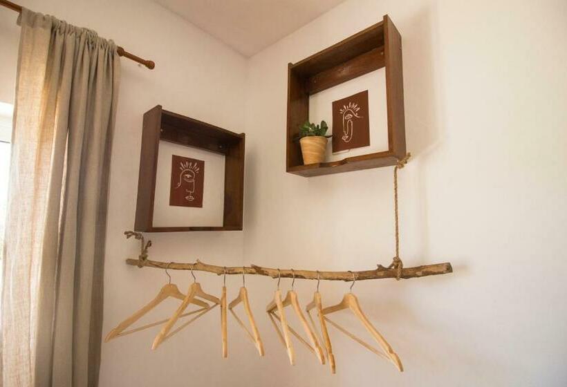 پانسیون Lemontree Eco Surfhouse