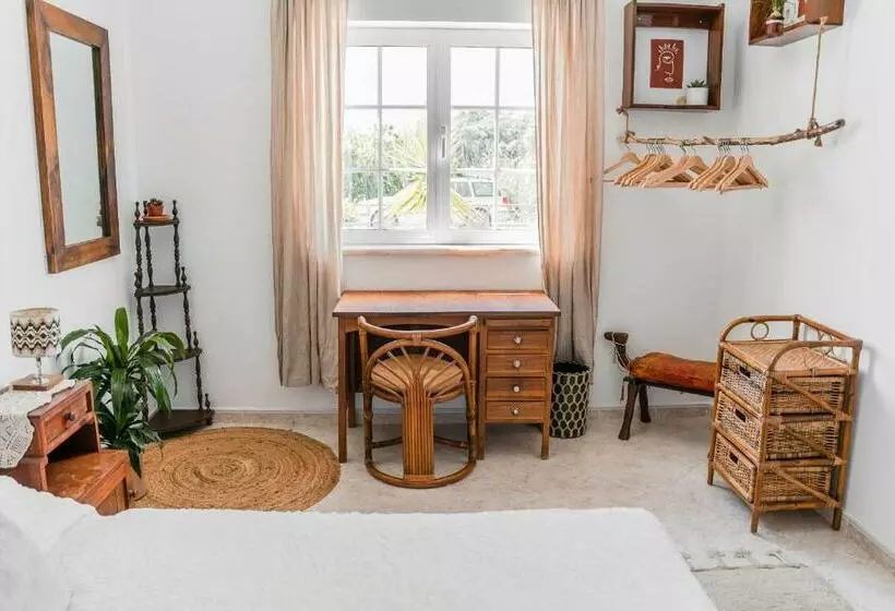 پانسیون Lemontree Eco Surfhouse