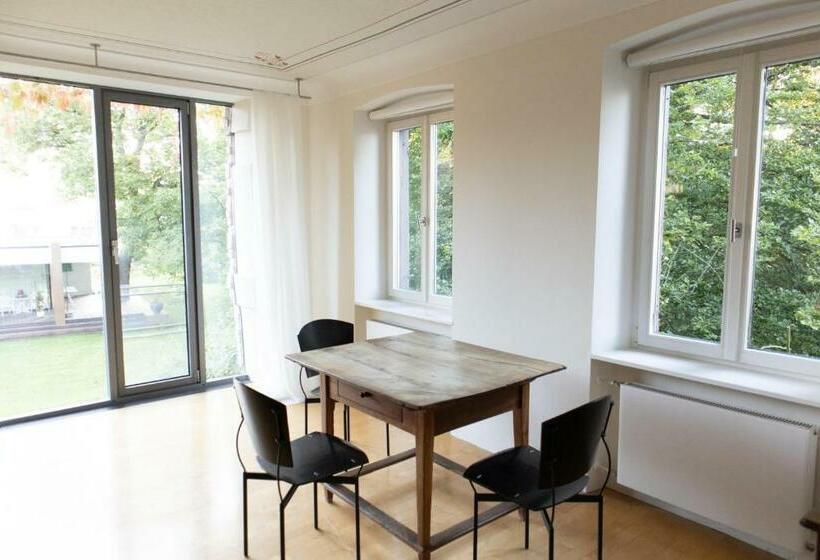 펜션 Villaflora Gästehaus