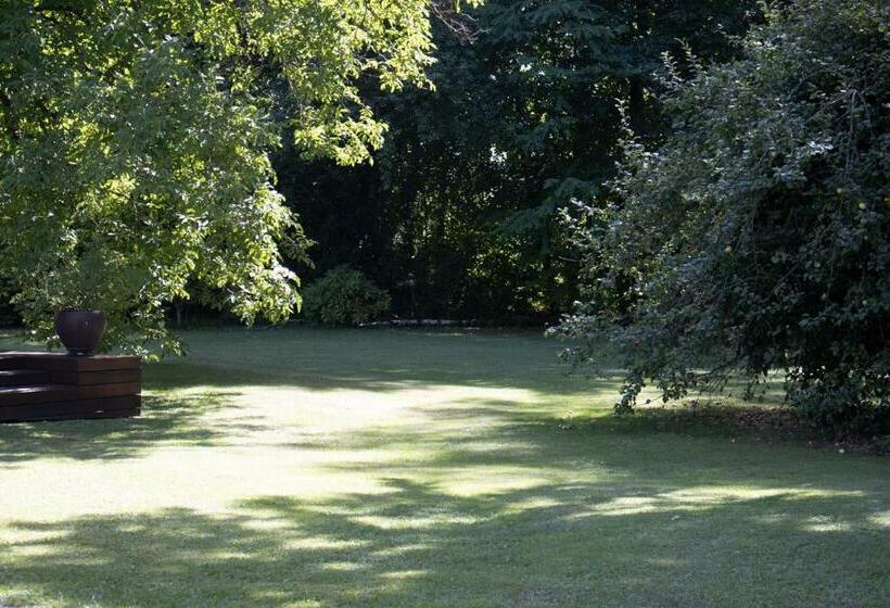 펜션 Villaflora Gästehaus