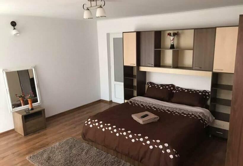 Pensiunea Lui George