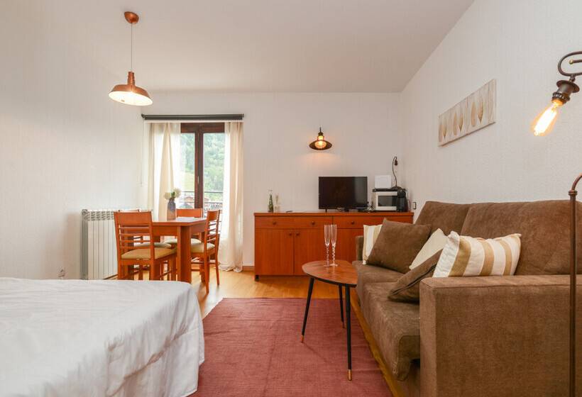 Apartamentos Tarter/ransol 3000