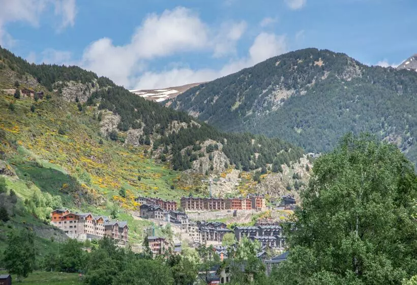 Apartamentos Tarter/ransol 3000