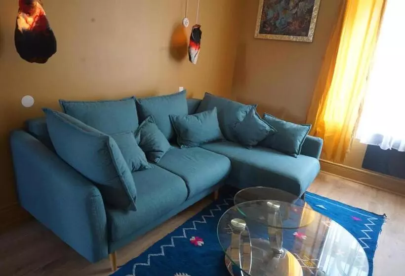 Aamiaismajoitus (B&B) Azal1889