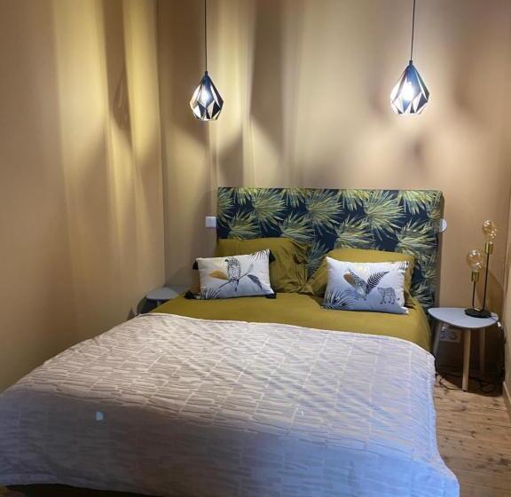 Nocleg ze śniadaniem Azal1889