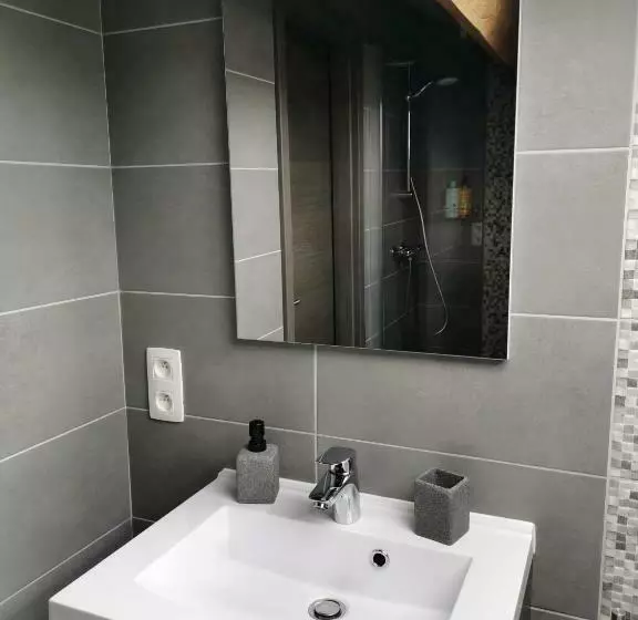 ベッドアンドブレックファースト Les Suites De Meiz