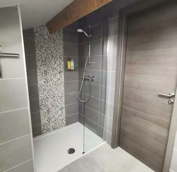 ベッドアンドブレックファースト Les Suites De Meiz