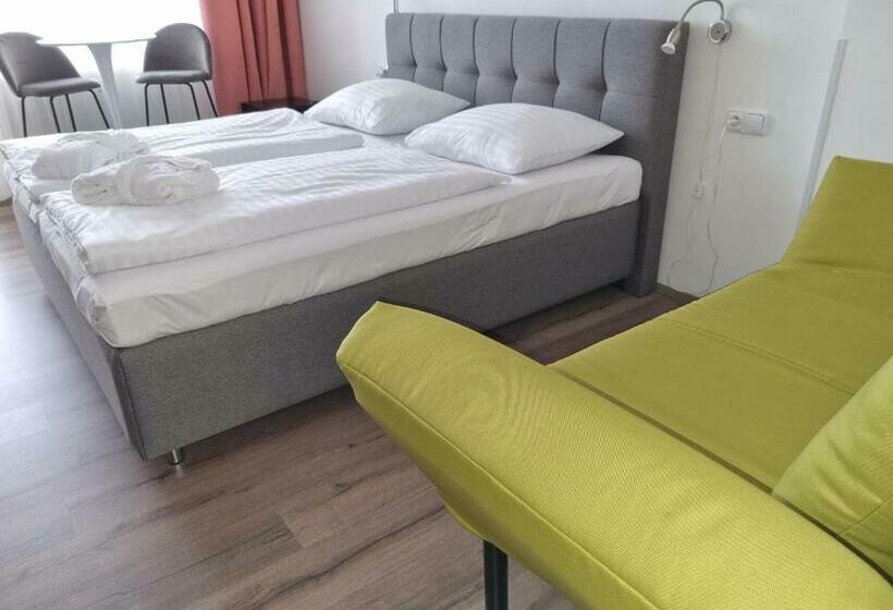 Ubytování Hanka V Hotelovém Pokoji C408 Top View