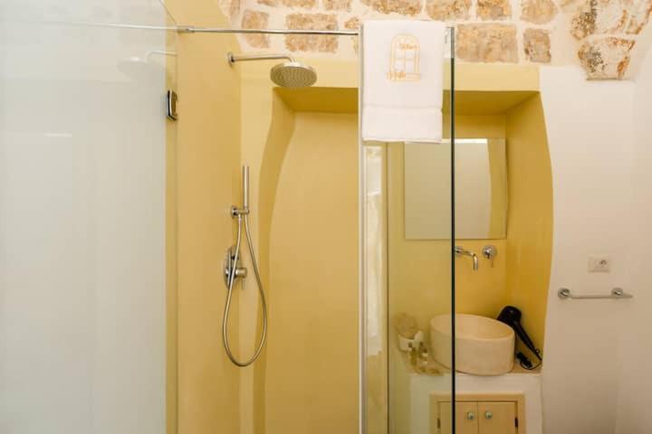 פנסיון La Finestra Dimora Charme