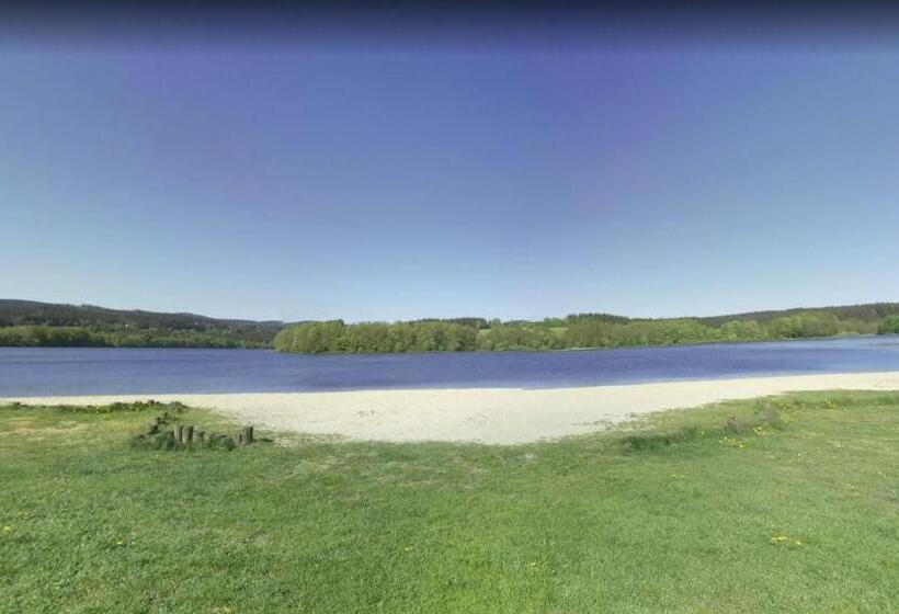 Ubytování Hanka V Hotelovém Pokoji C408 Top View