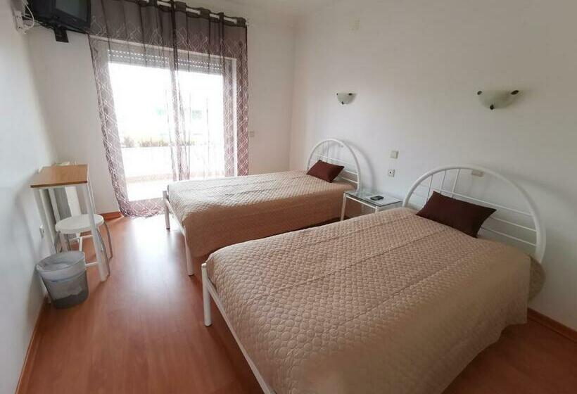 فندق صغير Residencial O Ninho Do Pinhal