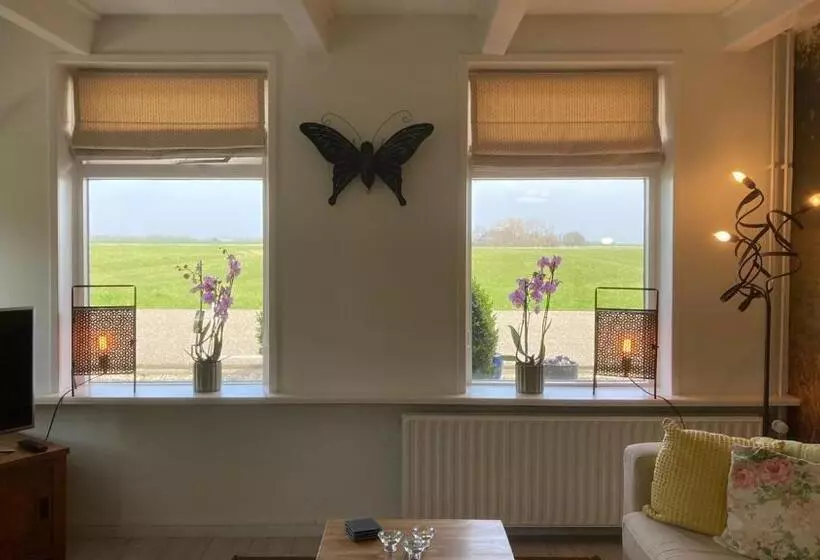 Aamiaismajoitus (B&B) Appartement Greidesicht Kollumerpomp