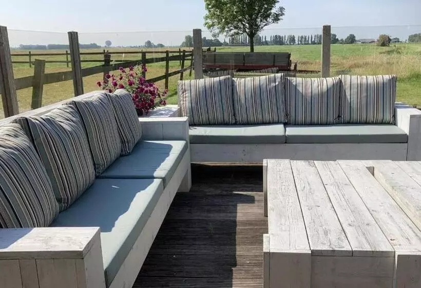 Aamiaismajoitus (B&B) Appartement Greidesicht Kollumerpomp