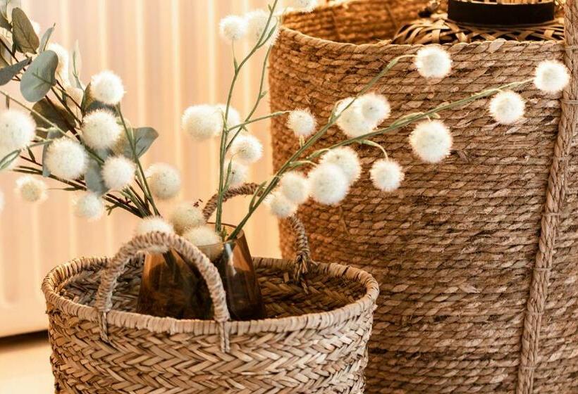 تختخواب و صبحانه Love Room Bohème Les Petits Plaisirs