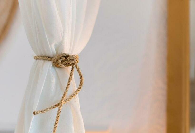 تختخواب و صبحانه Love Room Bohème Les Petits Plaisirs