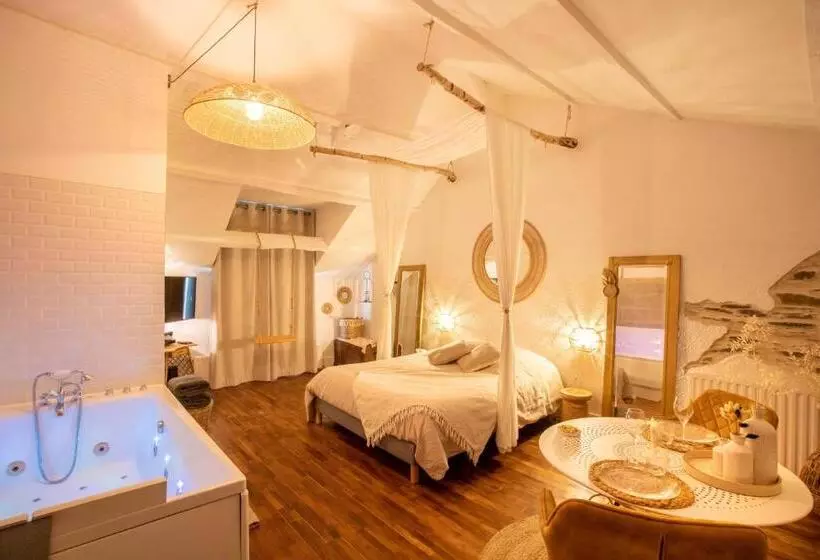 Aamiaismajoitus (B&B) Love Room Bohème Les Petits Plaisirs