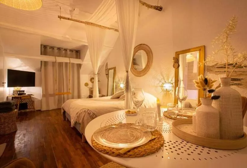 Aamiaismajoitus (B&B) Love Room Bohème Les Petits Plaisirs